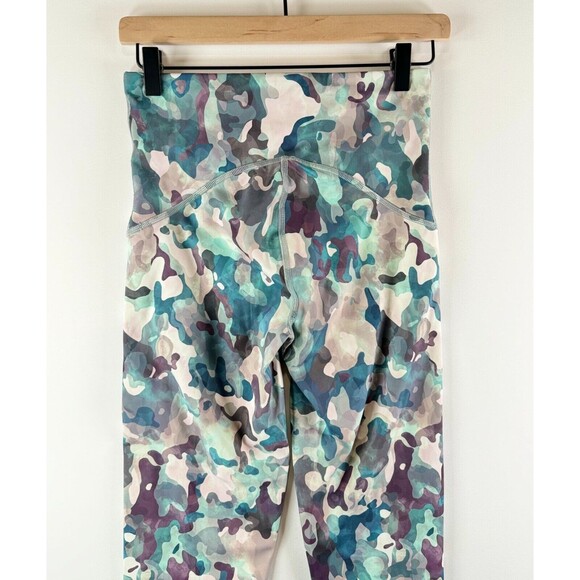 Spanx Womens Pants Green Painted Camo Leggings Elastic Waist Stretch Size Medium - Picture 8 of 8